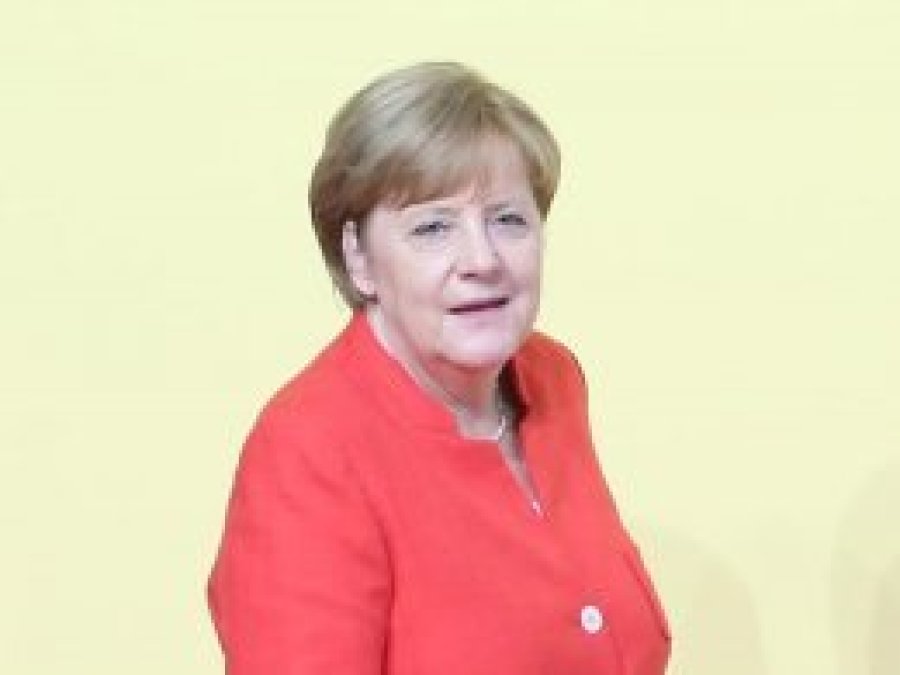 Merkel: Türkiye'nin yaptıklarını takdir ettik
