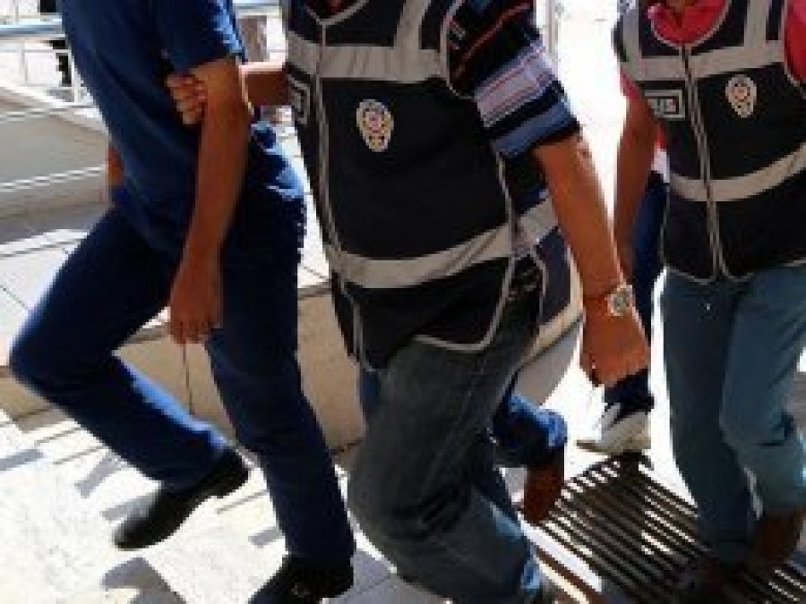Mersin'de 35 asker hakkında FETÖ'den gözaltı kararı