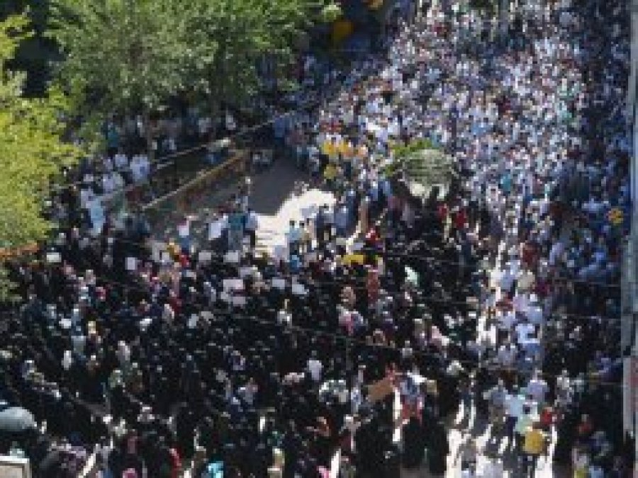 Myanmar ordusu ve Budist çeteler Batman’da lanetlendi