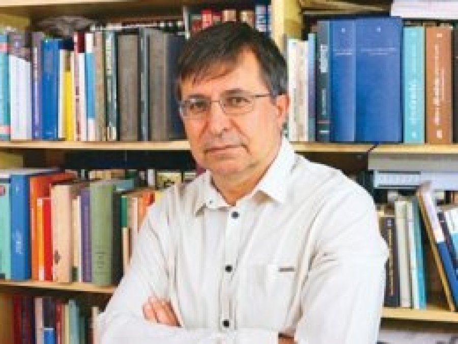 'Söylem Selefi ama hakikat Batılıdır'