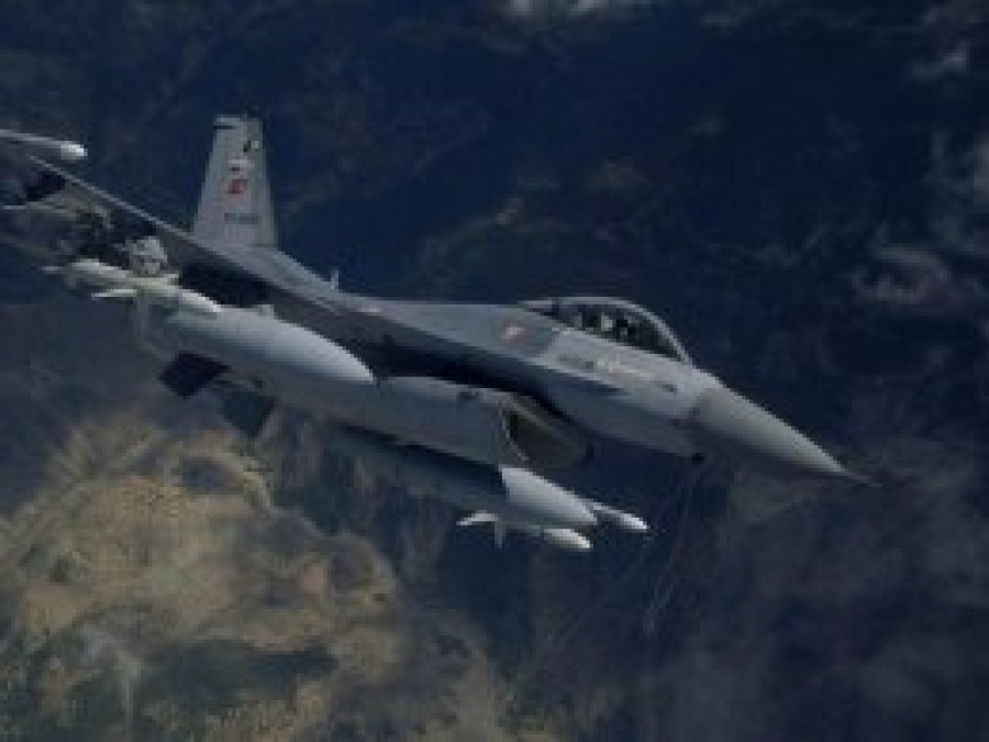 Hava harekatı ile 13 PKK'li öldürüldü