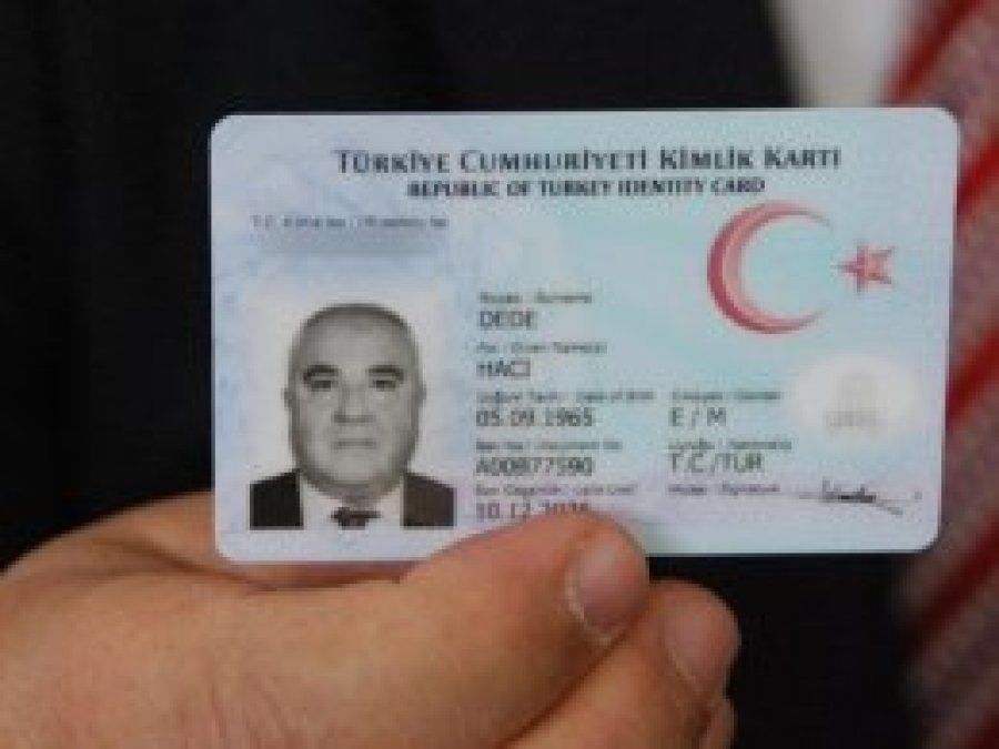 Yaklaşık 16 milyon kişi yeni kimlik kartı aldı