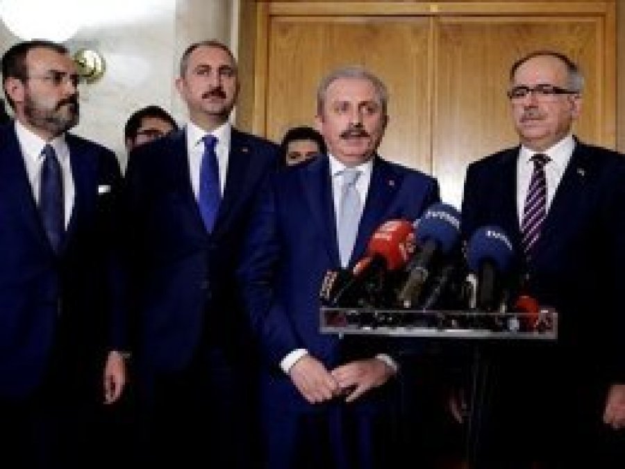 AK Parti-MHP Milli Mutabakat Komisyonu yine toplandı