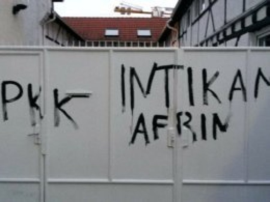 Frankfurt’taki Eyüp Sultan Camii’ne saldırı