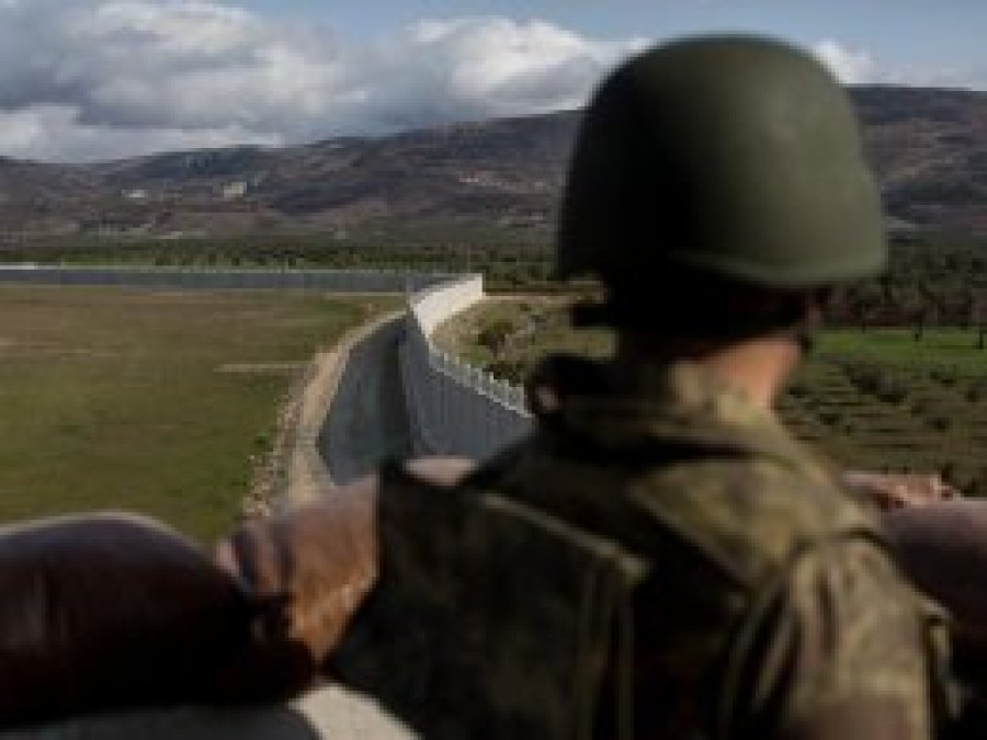 Türkiye sınıra gözlem noktası istemiyor