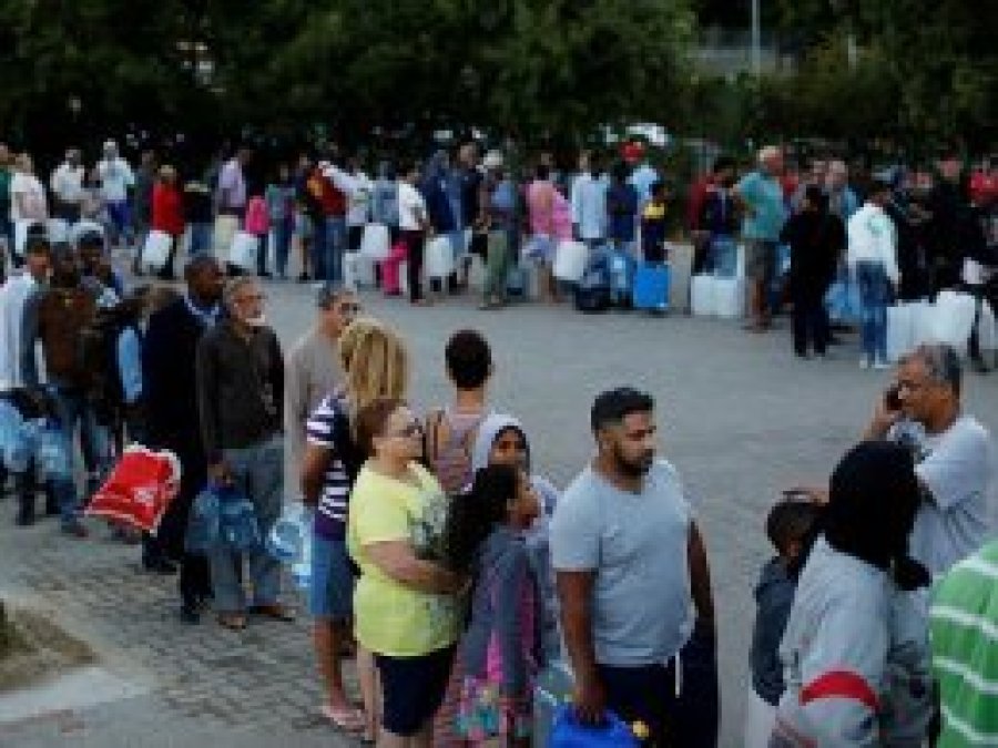 Susuz kent Cape Town'da su tüketimine kota