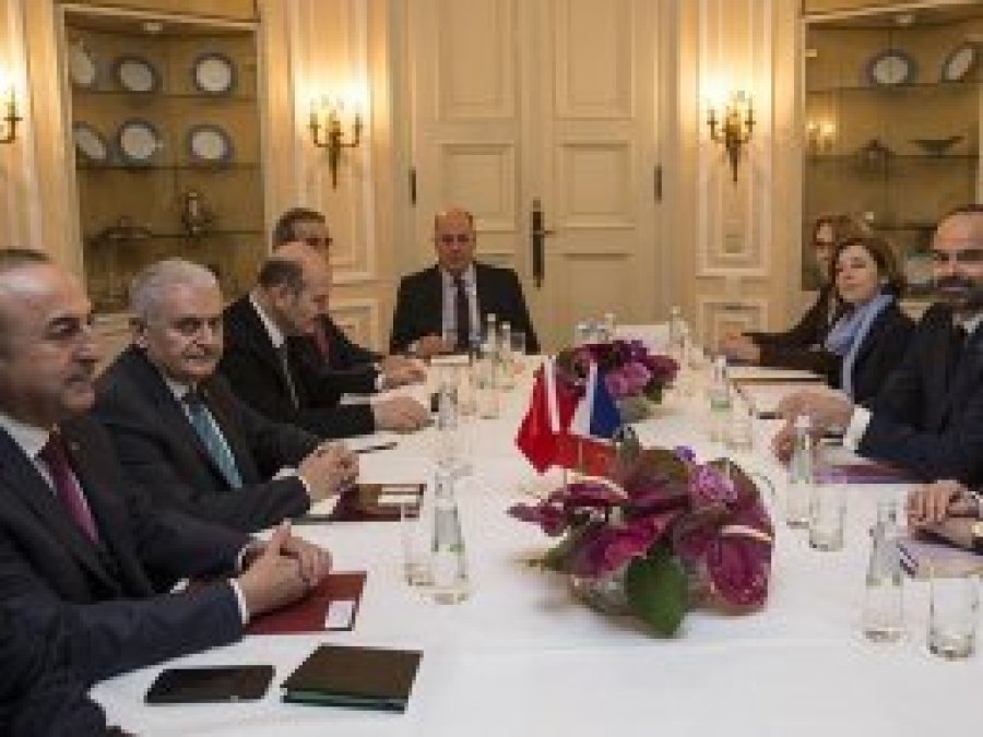 Başbakan Yıldırım, Fransa Başbakanı Philippe ile görüştü