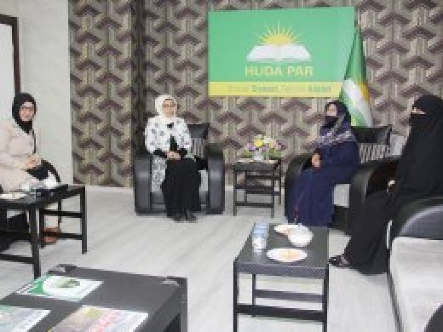 TÜRKAB'tan HÜDA PAR Kadın Kollarına nezaket ziyareti