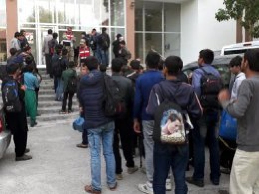 Umuda Yolculuğun Nedeni: Terör ve İşsizlik