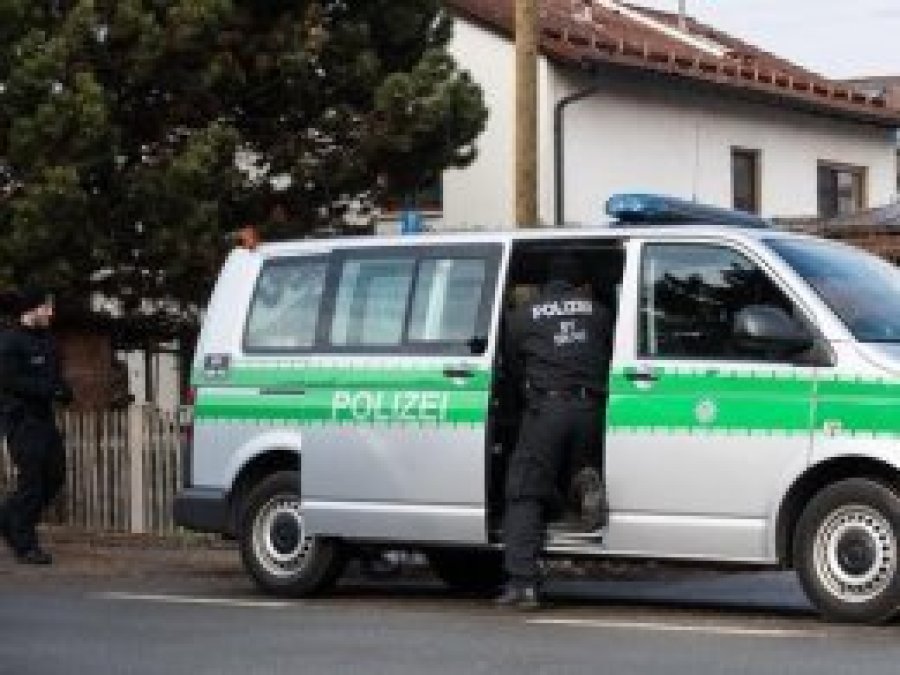 Almanya’da aşırı sağcı terör örgütü kurulduğu şüphesi ile arama