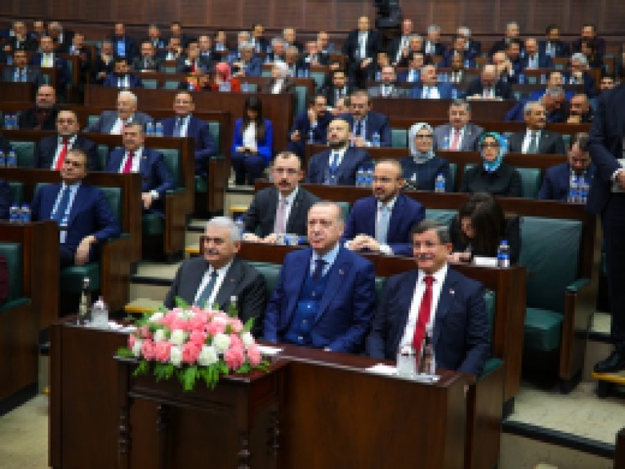 Meclis kulisi: Vekillerin bir kısmının gözü Belediye başkanlığında