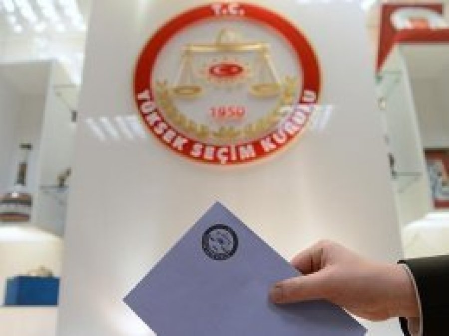 Siyasi partiler adaylarını 21 Mayıs'a kadar YSK'ya bildirecek
