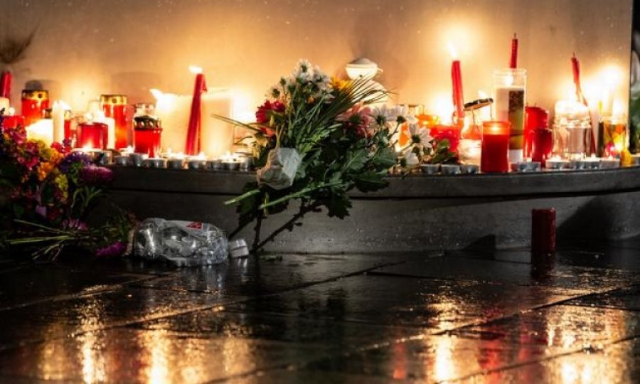 Almanya'da Nazi Terörü - Yahudi sinagoguna saldırı