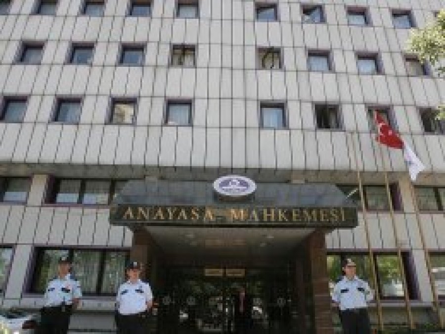 AYM: Mahkumlara gazete verilmemesi ifade özgürlüğünün ihlalidir