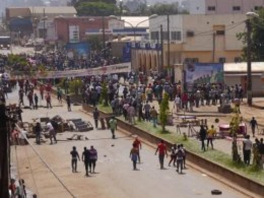 Kamerun, Kenya ve Somali’de bombalar patladı 