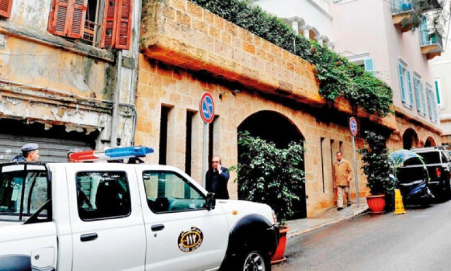 Soru işaretleriyle dolu kaçış