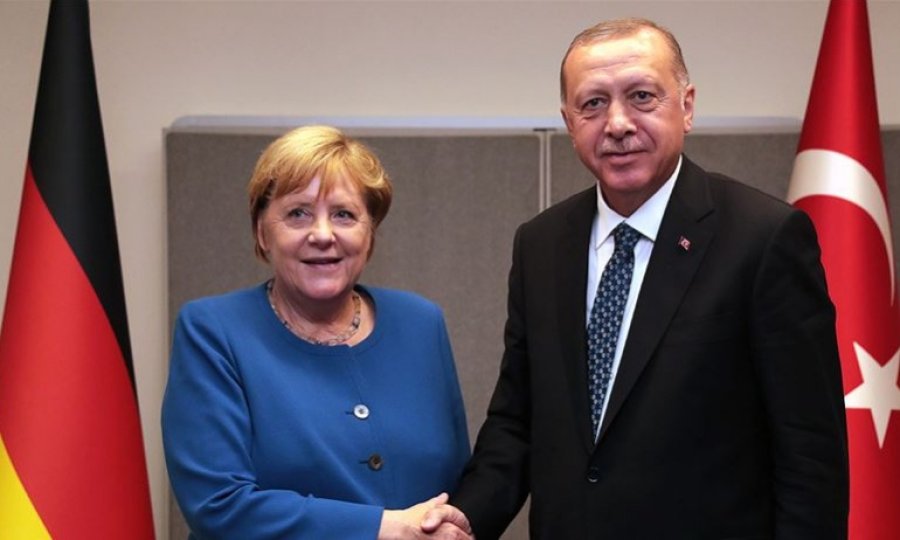 Erdoğan ile Merkel ABD-İran gerginliği ve Libya'yı görüştü