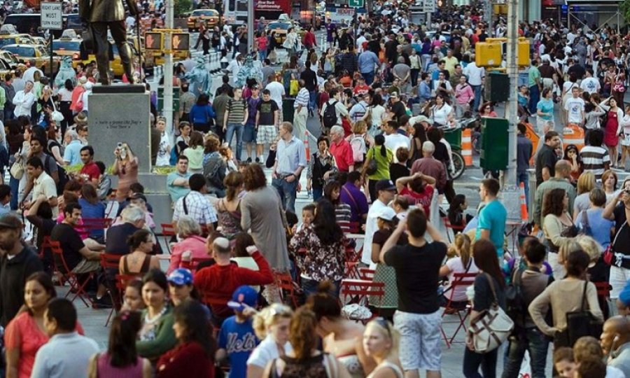Dünyada gençlerin yarısı 10 yıl içinde nükleer savaş çıkmasından endişeli