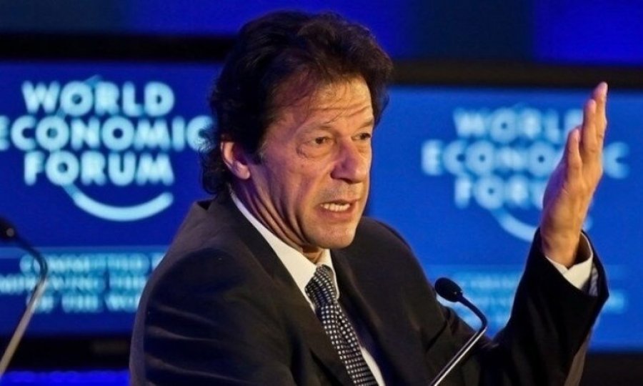 İmran Han: Pakistan’ın Afganistan savaşına katılması yanlıştı