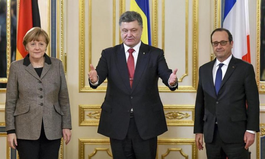 Ukrayna'nın eski lideri Petro Poroşenko hastaneye kaldırıldı