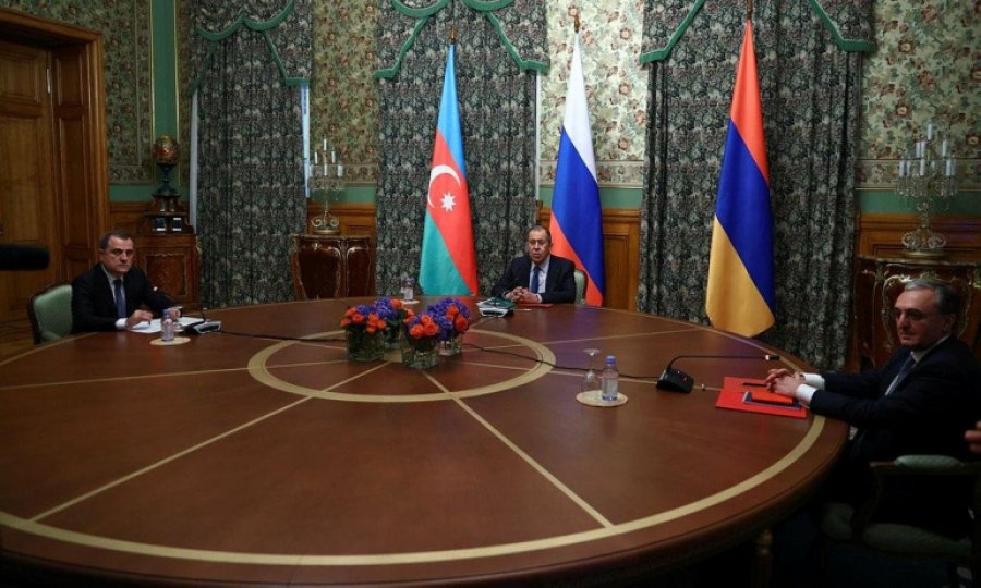 Azerbaycan ve Ermenistan ateşkeste anlaştı