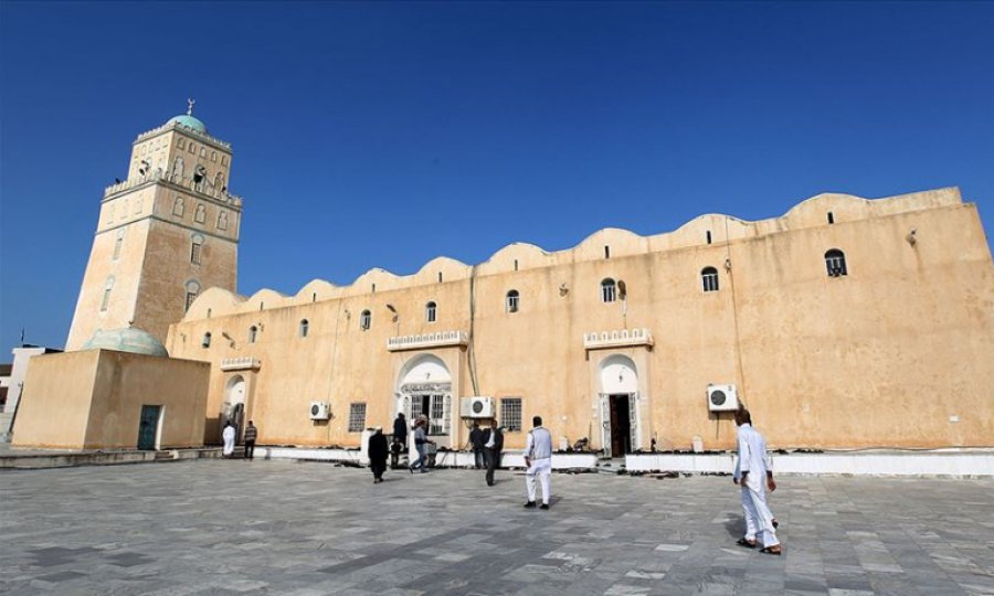 Libya'da camiler 7 ay sonra yeniden ibadete açılıyor