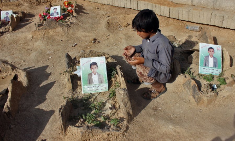 Suudi Arabistan saldırılarında Yemen'de 13 binden fazla çocuk öldü