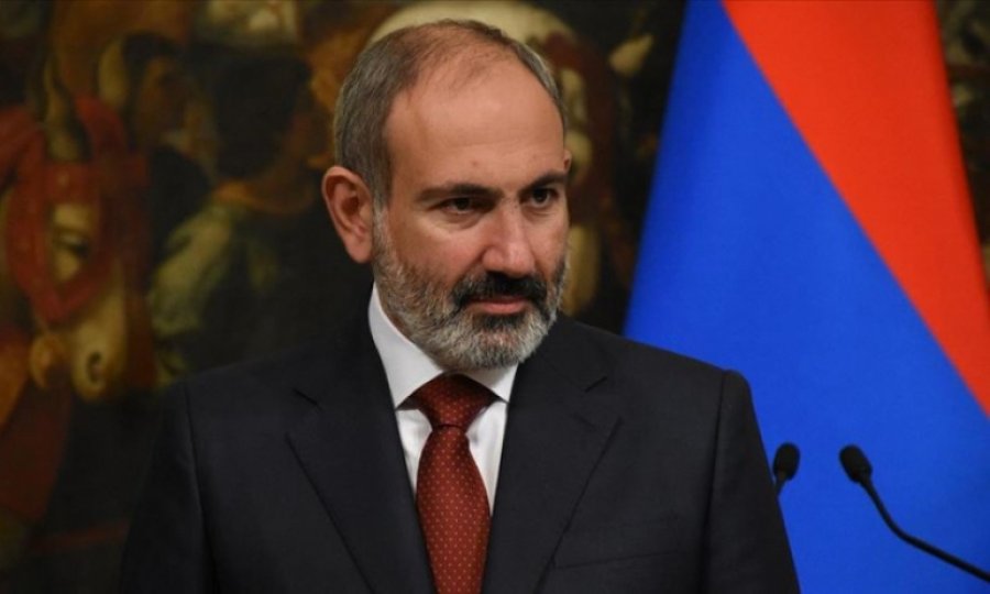 Paşinyan, halkı "cephede savaşmaya" çağırdı