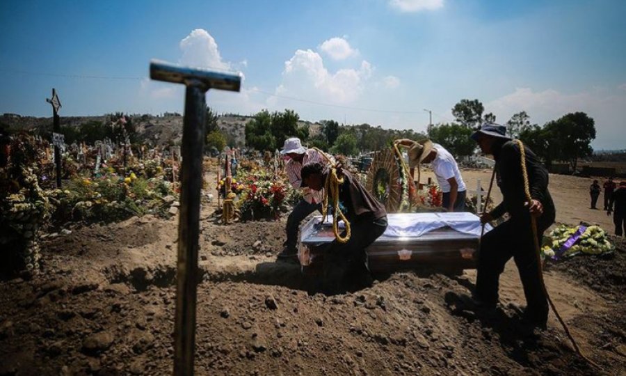 Meksika'da Kovid-19 kaynaklı ölümler 100 bini aştı