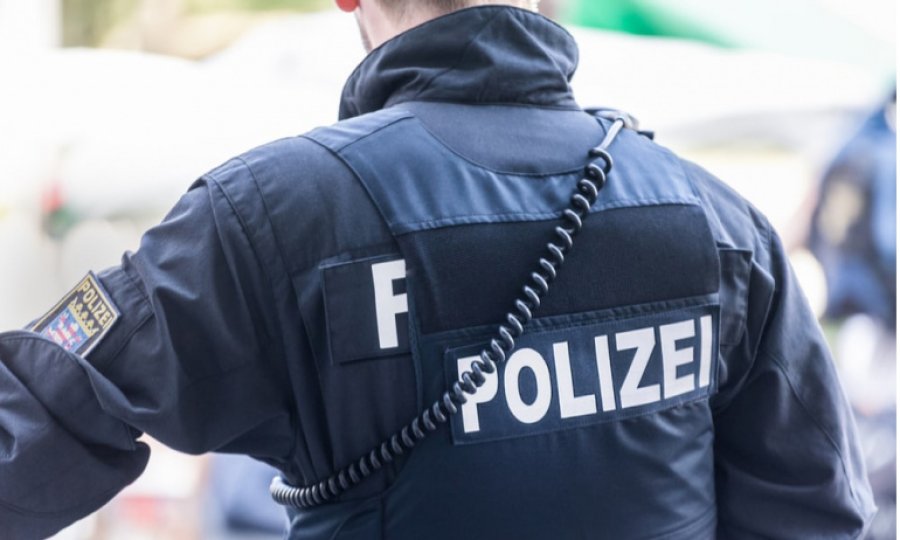 Almanya’da çok sayıda polise Aşırı Sağ soruşturması