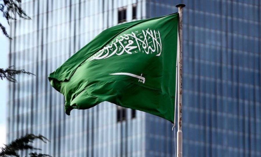 Suudi Arabistan'ın Kızıldeniz kıyısındaki petrol tankerine bombalı saldırı düzenlendi