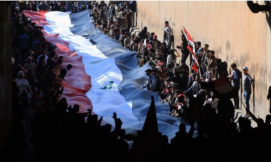 Irak'ta ekimden bu yana süren gösterilerde 556 kişi hayatını kaybetti