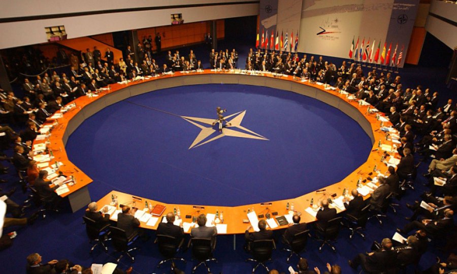 NATO savunma bakanları Brüksel’de toplanıyor: Gündemdeki konular neler?
