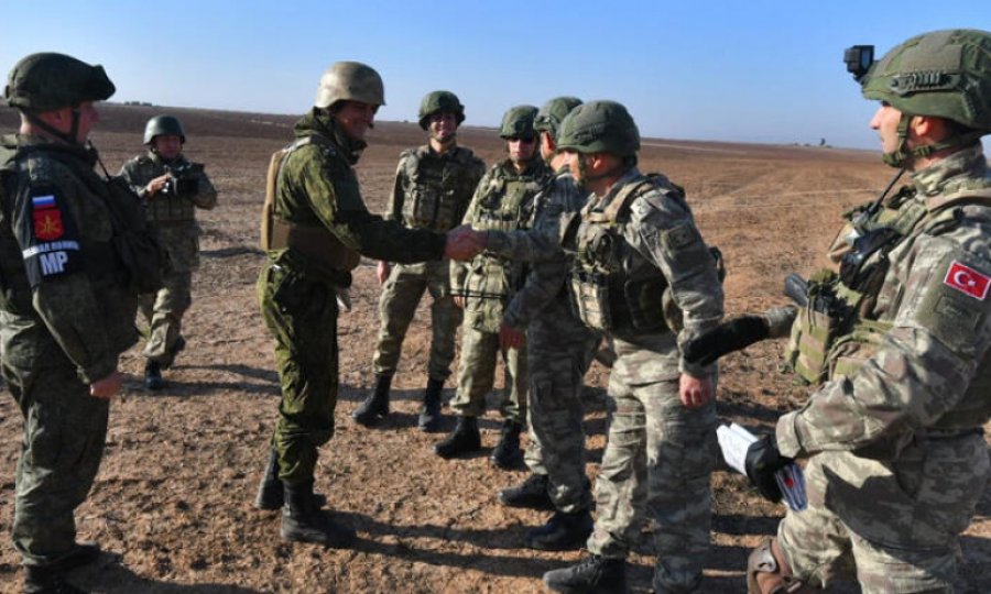 Moskova: Türk askerleri, Ruslarla yeniden devriye gezmeye başladı