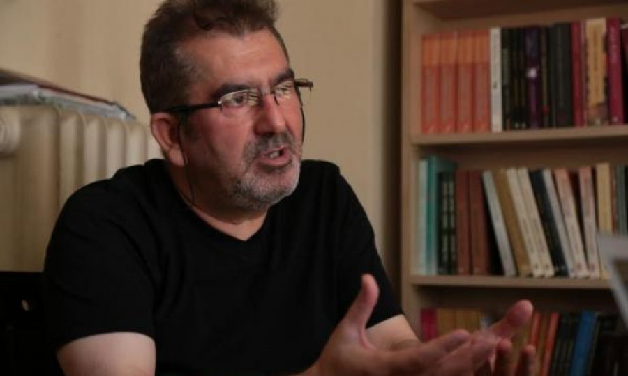 Gazeteci Dursunoğlu sosyal medya paylaşımından dolayı gözaltına alındı