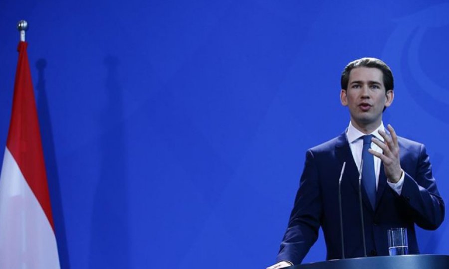 Avusturya'dan Yunanistan'a sığınmacıları durdurmak için yardım