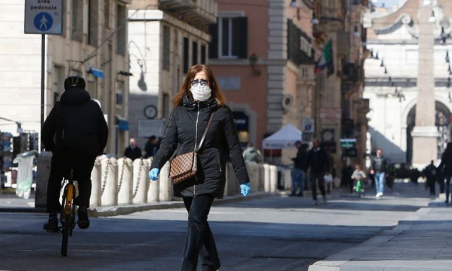 İtalya'da iki bakan yardımcısında Kovid-19 çıktı 