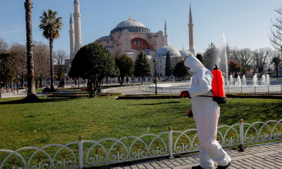 Türkiye'nin koronavirüsle mücadelesinde son 24 saatte yaşananlar