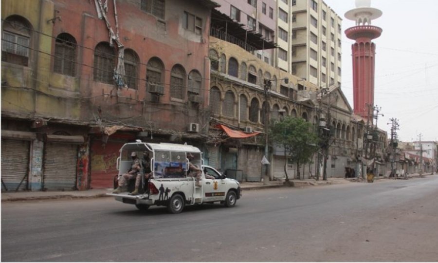 Pakistan'da en yüksek sayıda günlük Kovid-19 vakası kayda geçti 