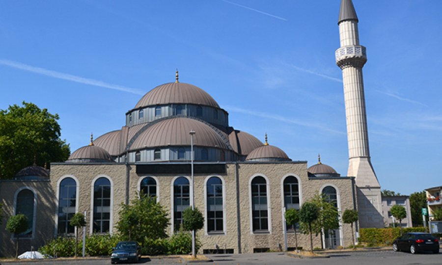 Almanya İslam Konseyi Başkanı: Amacımız 3 Mayıs’ta camileri açmak