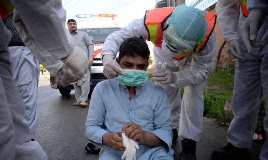 Pakistan 100 bin vatandaşını ülkeye getirecek