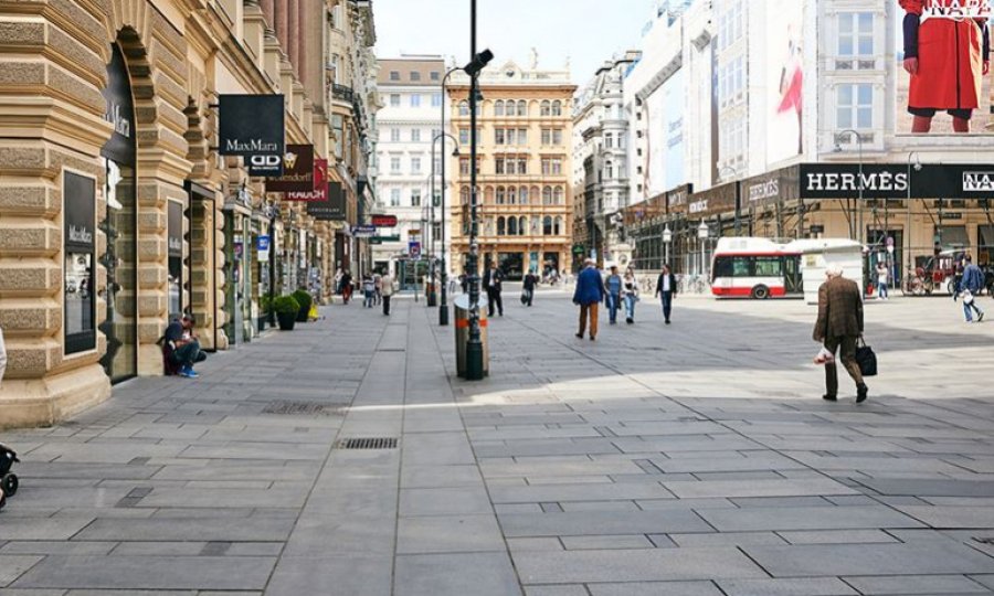 Avrupa'da Kovid-19 tedbirleri kaldırılmaya devam ediyor