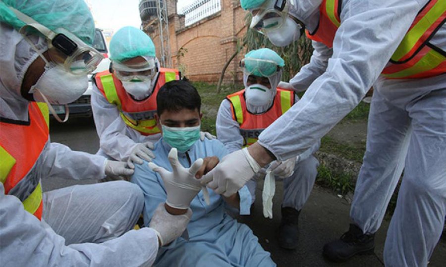 Pakistan'da Kovid-19 vaka sayısı 24 bini geçti