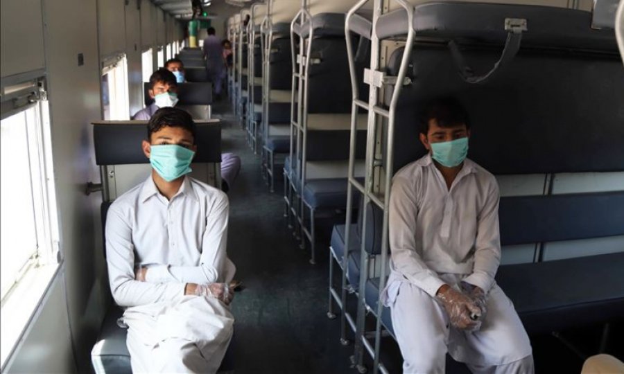Pakistan'da Kovid-19 vaka sayısı 50 bini aştı