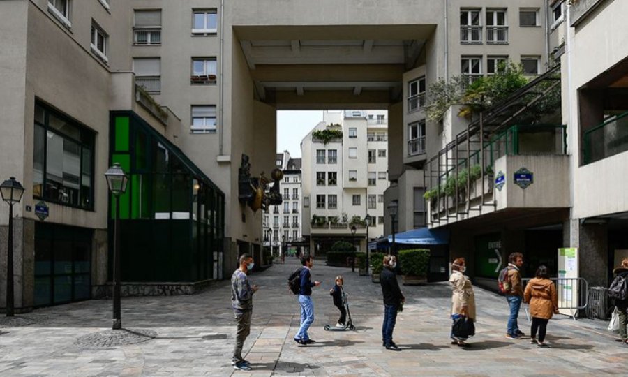 Fransa'da Kovid-19 tedbirlerinin gevşetilmesinde ikinci aşama