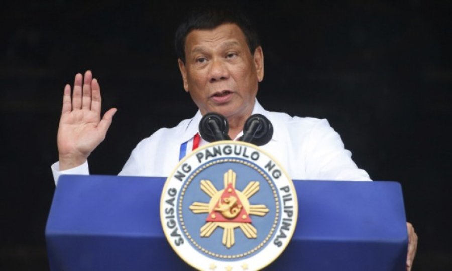 Duterte tehdit etti: Ülkemi mahvederseniz, sizi öldüreceğim