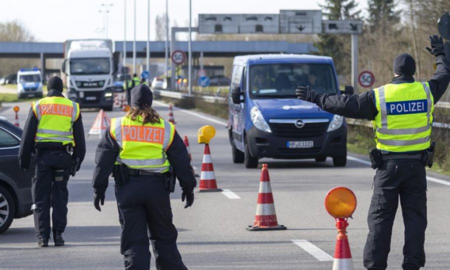 AB Komisyonu iç sınırların 15 Haziran'da açılmasını tavsiye etti