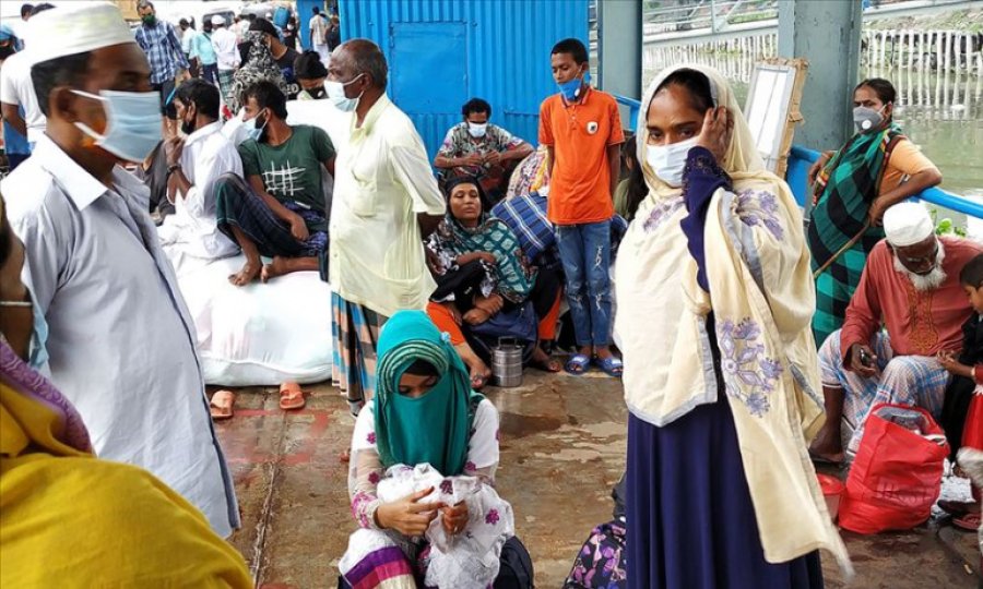 Bangladeş’te ibadethanelere yeniden Kovid-19 kısıtlaması getirildi