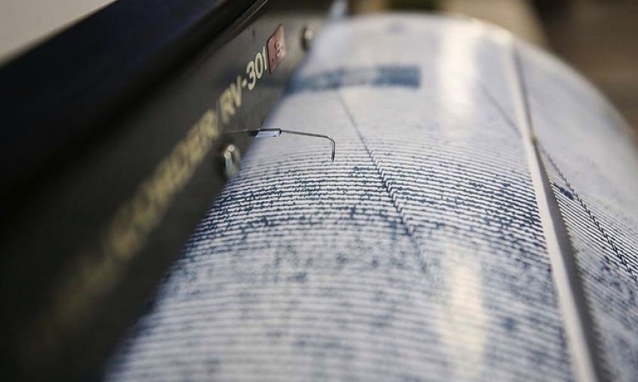İran'da bir ayda 960'tan fazla deprem meydana geldi
