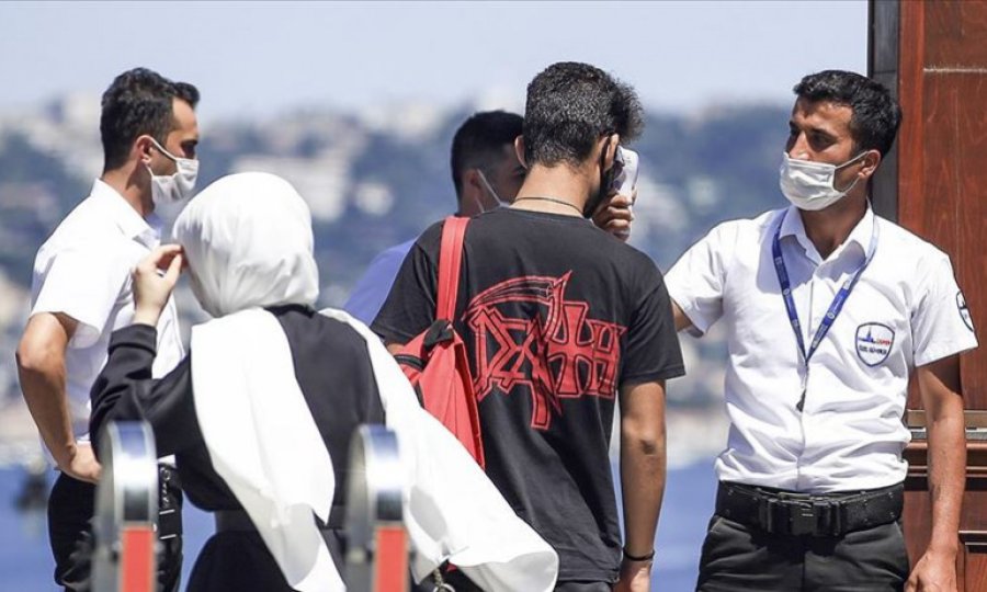 Türkiye'de Kovid-19'dan 216 bin 494 kişi iyileşti